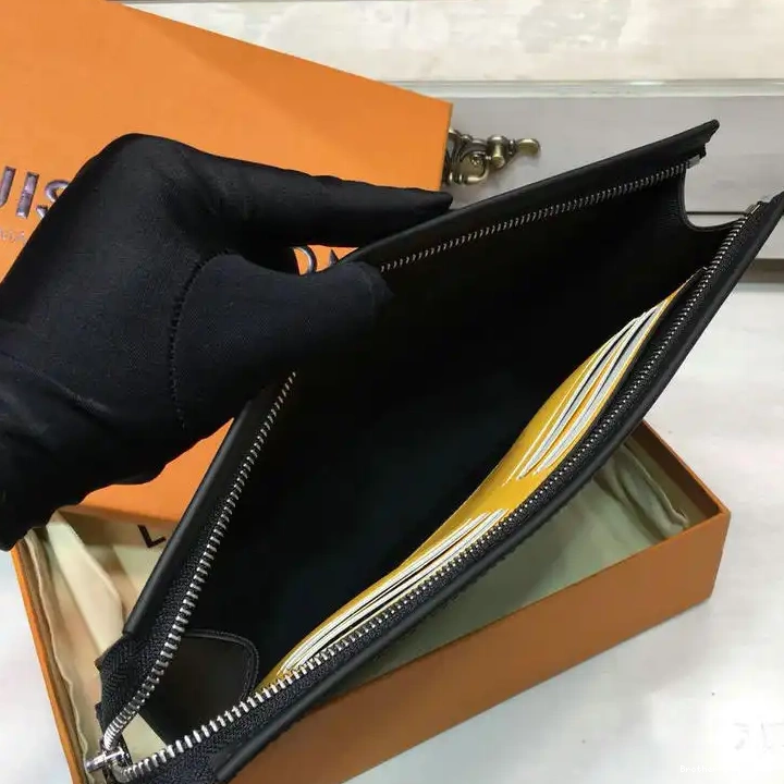 Brother Sam Bags 19T1L0625 LV 0707